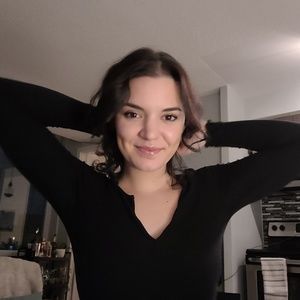 Meet your Posher, Ana